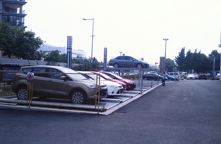 半地下車(chē)庫(kù)三層停車(chē)位-簡(jiǎn)易升降式